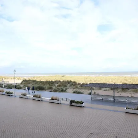 Garbi 0101 With Frontal Sea View Nieuwpoort